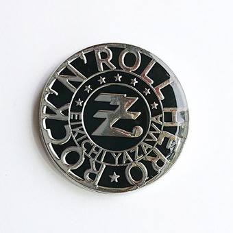 ピンバッジ(Z)ROCK'N'ROLL HERO