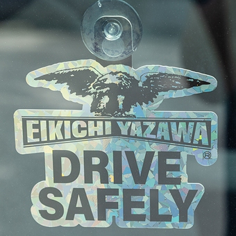 矢沢永吉★E.YAZAWA★カーサイン★新品 カーサイン(ワシロゴ)DRIVE SAFELY｜DIAMOND MOON通信販売｜矢沢永吉
