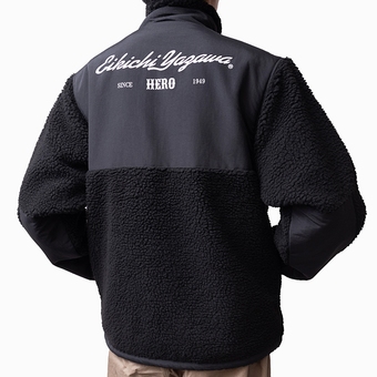 ボアフリースジャケット(スリーロゴHERO) &yen;18,000 (税込)