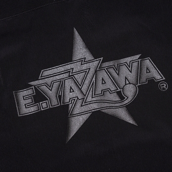 長袖シャツ(マイクスタンドシルエット) &yen;15,000 (税込)