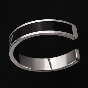 E. YAZAWA シルバーバングル (羽ロゴ) ブラック　週末お値下げ中！ シルバーバングル(羽ロゴ)ブラック｜DIAMOND MOON通信販売｜矢沢永吉